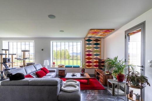 Элитный дом, Chimilin, Isère