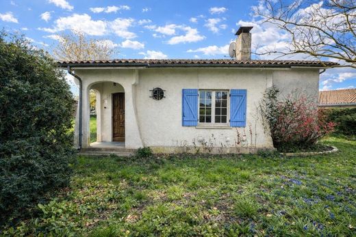 Luxury home in Salles, Gironde