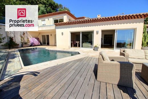 Luxury home in Roquebrune-sur-Argens, Var