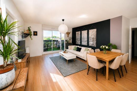 Apartament w Croissy-sur-Seine, Yvelines