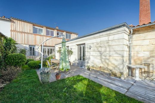 Casa di lusso a Bordeaux, Gironda