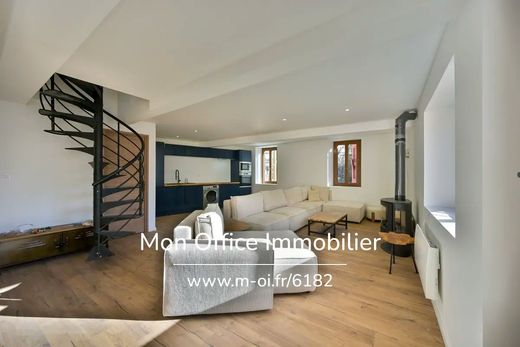 Piso / Apartamento en Vars, Altos Alpes