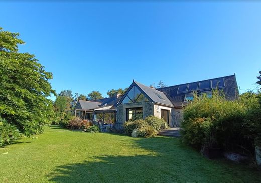 Villa in Spézet, Finistère