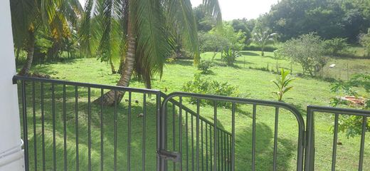 Luxus-Haus in Grand-Bourg, Guadeloupe