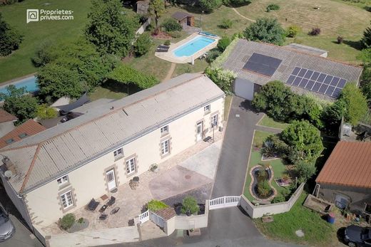 豪宅  Saint-André-de-la-Marche, Maine-et-Loire