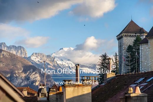 Apartment in Annecy, Haute-Savoie