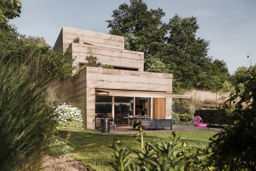 Villa à Saint-Cyr-au-Mont-d'Or, Rhône