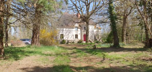 Πολυτελή κατοικία σε Guilly, Loiret