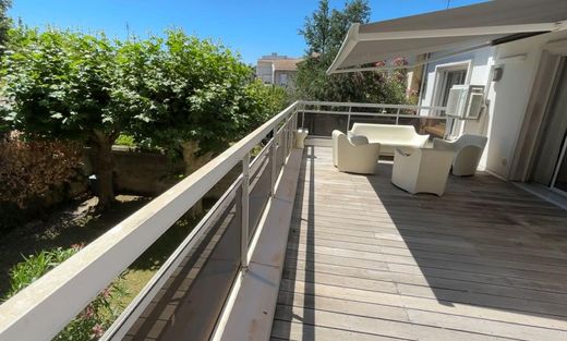 Luxury home in Bordeaux, Gironde