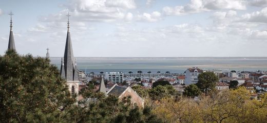 Daire Arcachon, Gironde