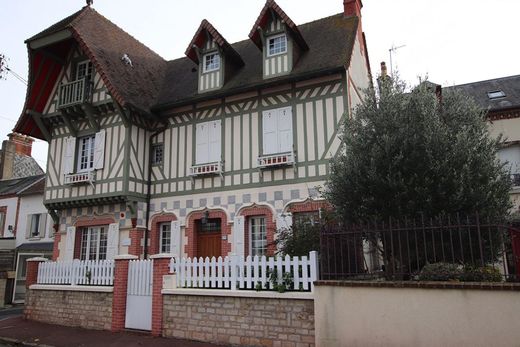 Villa à Cabourg, Calvados