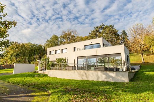 Luxe woning in Brueil-en-Vexin, Yvelines