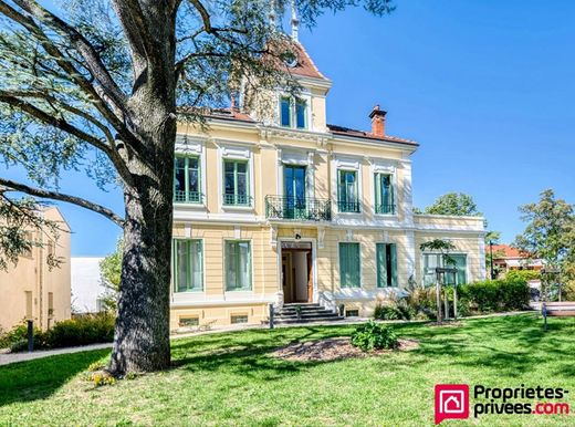 Apartament w Bron, Rhône