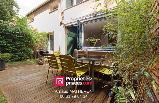 Luxe woning in Bagnolet, Seine-Saint-Denis