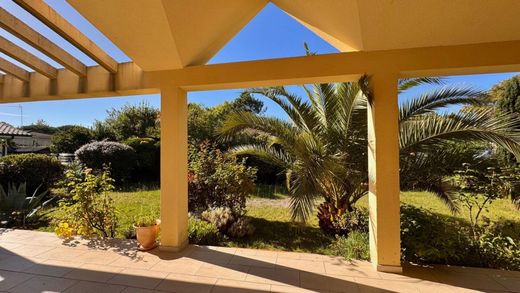 Villa in Andernos-les-Bains, Gironde