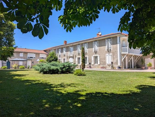 Villa in Pointis-Inard, Upper Garonne