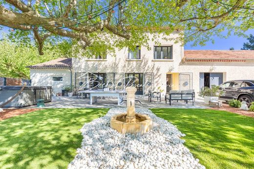 Luxury home in Sarrians, Vaucluse