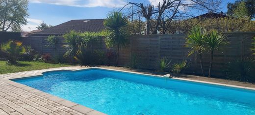 Luxury home in Biscarrosse, Landes