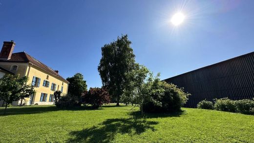 Rural or Farmhouse in Torcy-en-Valois, Aisne