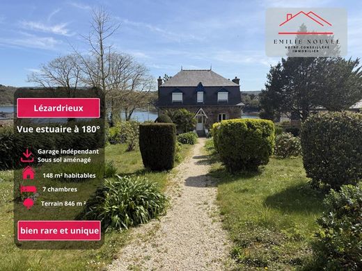Luxury home in Lézardrieux, Côtes-d'Armor
