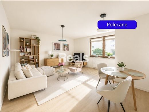 Apartment / Etagenwohnung in Warschau, Warszawa