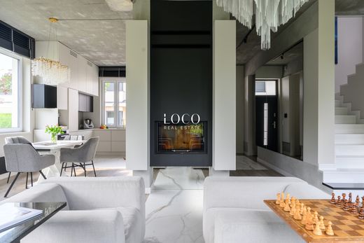 Maison de luxe à Varsovie, Warszawa