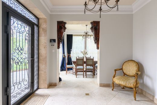 Casa di lusso a Konstancin-Jeziorna, Powiat piaseczyński