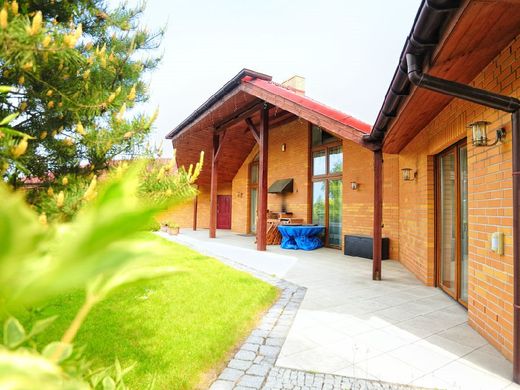 Luxury home in Dobra, Powiat limanowski