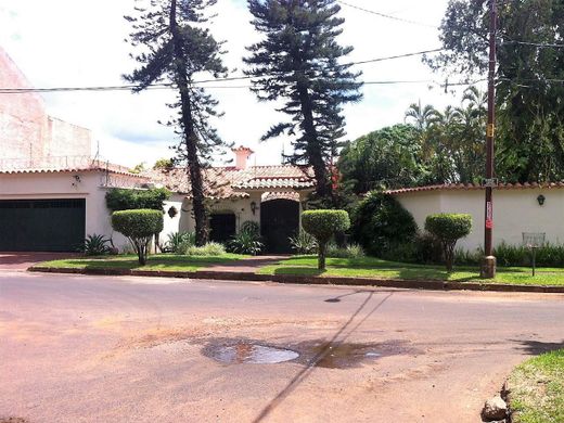 Luksusowy dom w Estancia Los Laureles, Bahia Negra