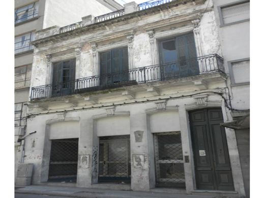 Residential complexes in Montevideo, Departamento de Montevideo