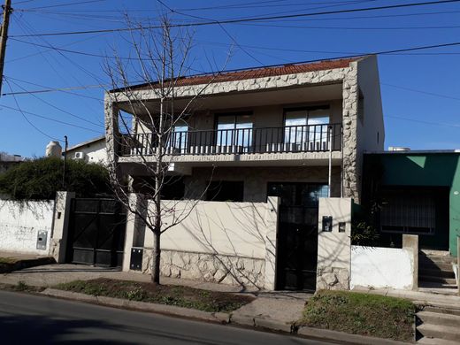 Элитный дом, Beccar, Partido de San Isidro