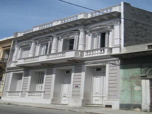 Edificio en Montevideo, Municipio B