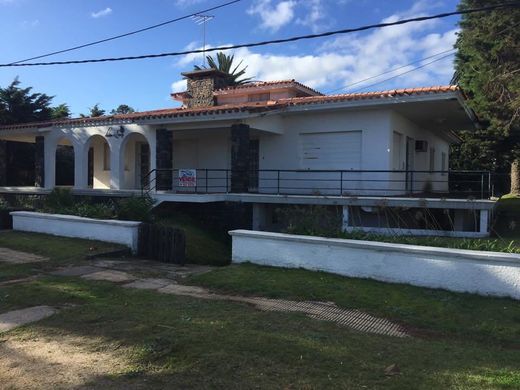 Luxus-Haus in Atlántida, Atlantida