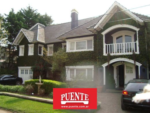 Casa de lujo en Monte Grande, Partido de Esteban Echeverría