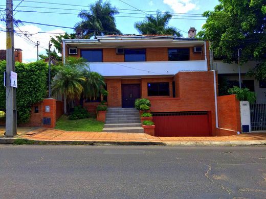 Casa de luxo - Colonia Mburucuya, Yasy Kañy