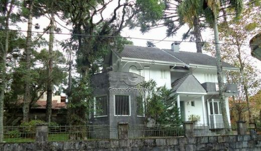 Luxus-Haus in Gramado, Rio Grande do Sul