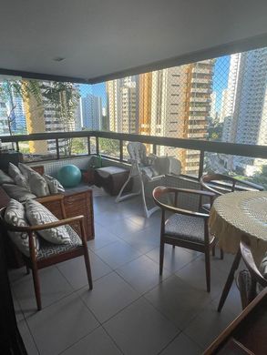 Apartment / Etagenwohnung in Salvador da Bahia, Salvador