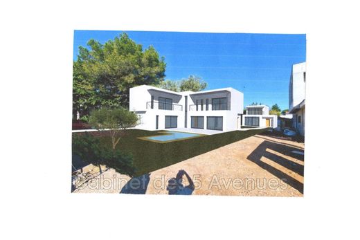 Grond in Marseille, Bouches-du-Rhône