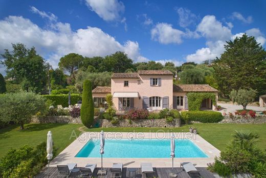 Villa en Chateauneuf de Grasse, Alpes Marítimos