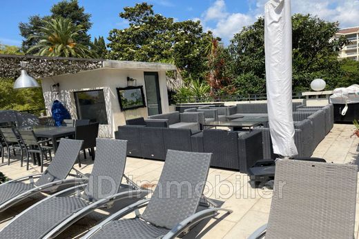 カンヌ, Alpes-Maritimesのアパートメント