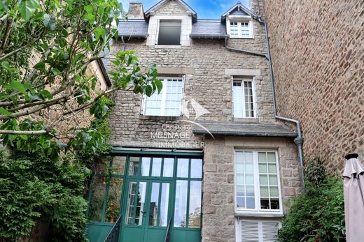 Villa in Dinan, Côtes-d'Armor