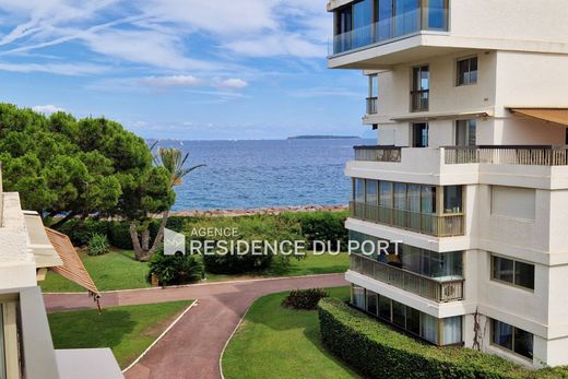 Apartment in Mandelieu-la-Napoule, Alpes-Maritimes