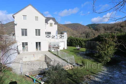 Villa Saint-Léger-de-Peyre, Lozère
