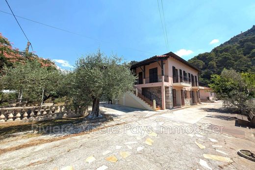 Villa in Saint-Martin-du-Var, Alpes-Maritimes