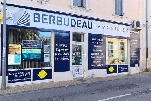 Büro in Carpentras, Vaucluse