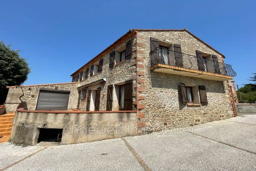 Villa en Sant Andreu de Sureda, Pirineos Orientales