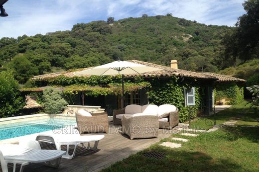 别墅  Grimaud, Var