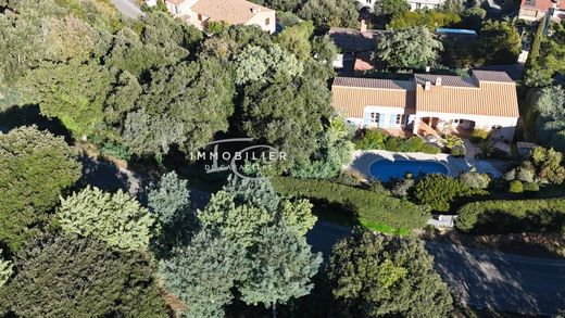 ﻓﻴﻼ ﻓﻲ La Croix-Valmer, Var