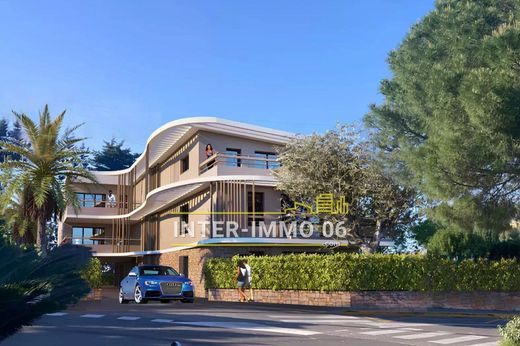 Piso / Apartamento en Villeneuve-Loubet, Alpes Marítimos
