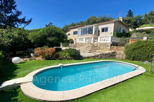 Vence, Alpes-Maritimesのヴィラ